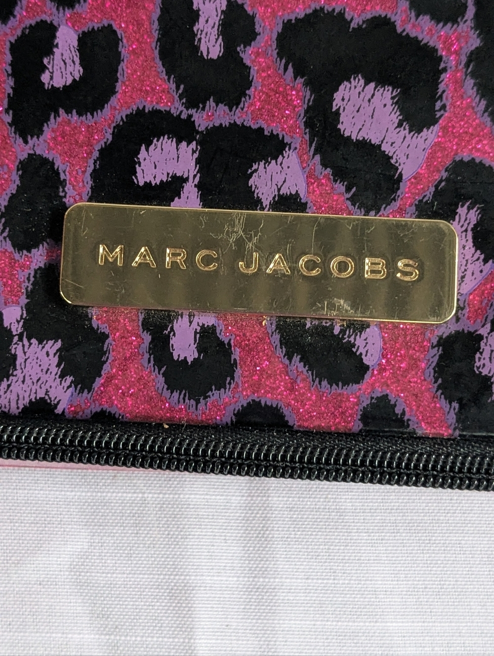Marc Jacobs Pink and Black Leopard Print Wristlet with Tassel - Picture 5 of 9
